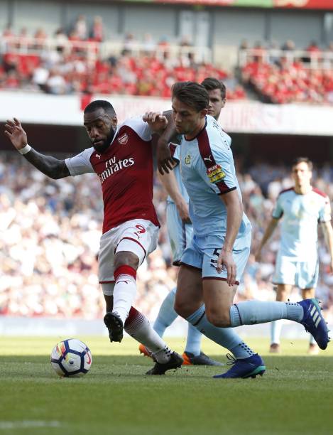 球时稍显犹 球时稍显犹